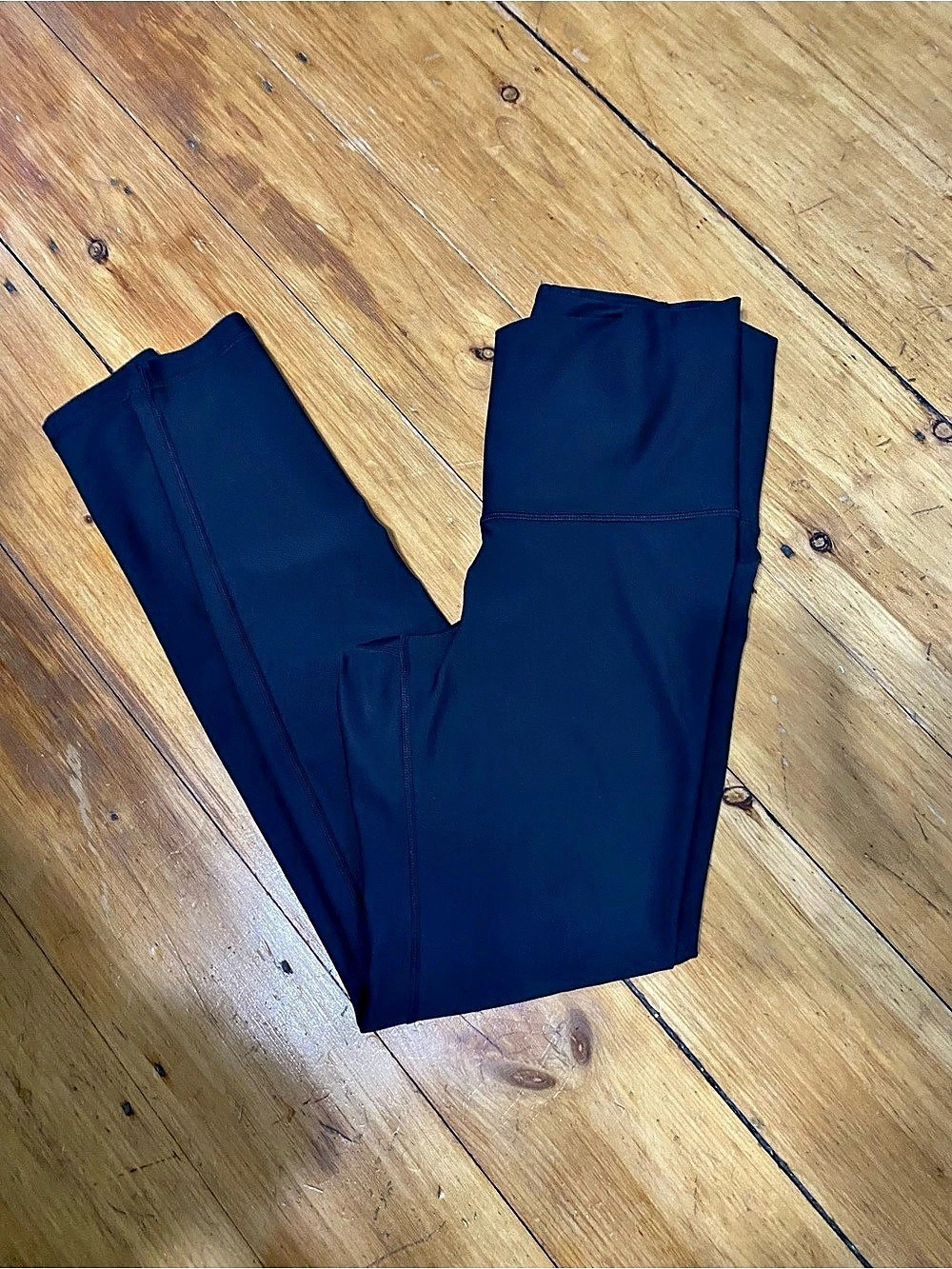 Old Navy PowerSoft High-Waisted Leggings Black Medium - Picture 2 of 3